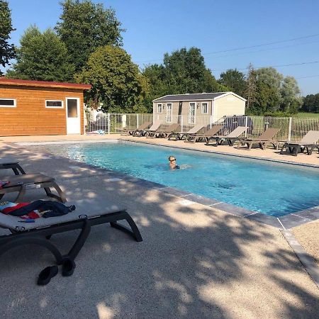 Camping Du Sevron Saint-Etienne-du-Bois  Екстериор снимка