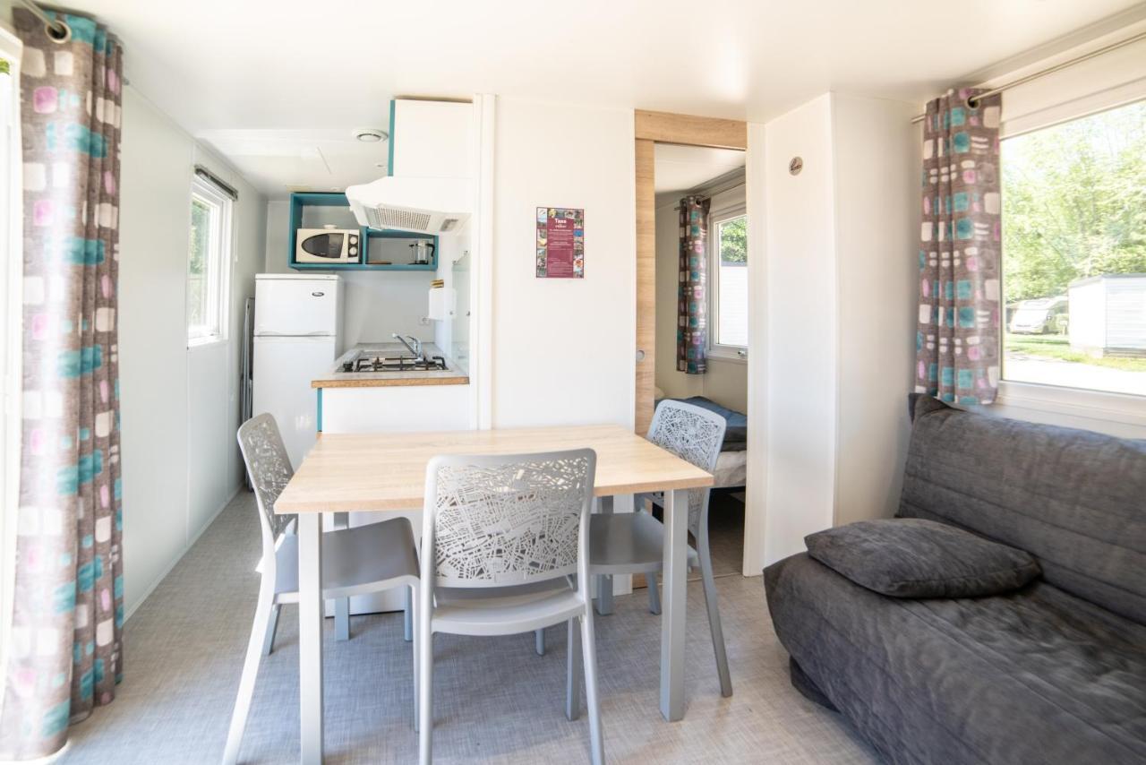 Camping Du Sevron Saint-Etienne-du-Bois  Екстериор снимка