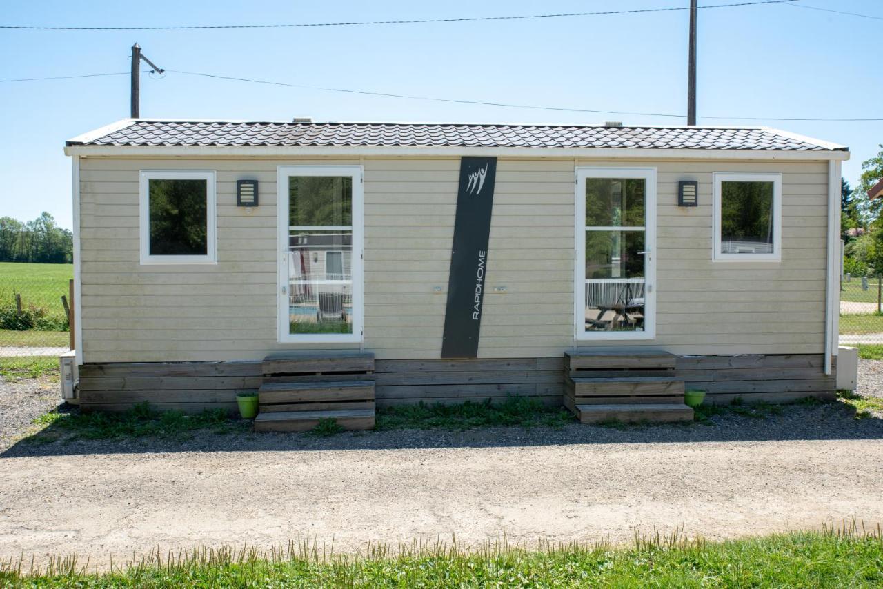 Camping Du Sevron Saint-Etienne-du-Bois  Екстериор снимка
