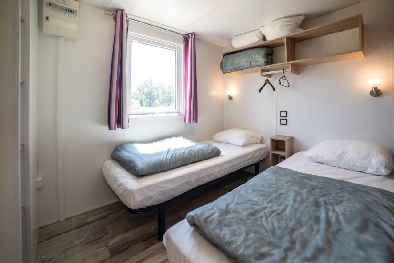 Camping Du Sevron Saint-Etienne-du-Bois  Екстериор снимка