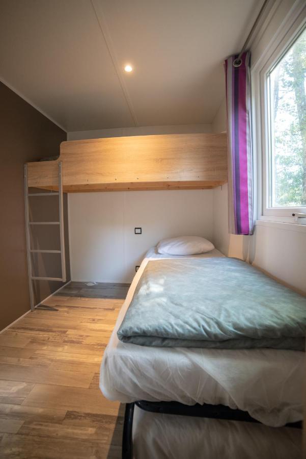 Camping Du Sevron Saint-Etienne-du-Bois  Екстериор снимка