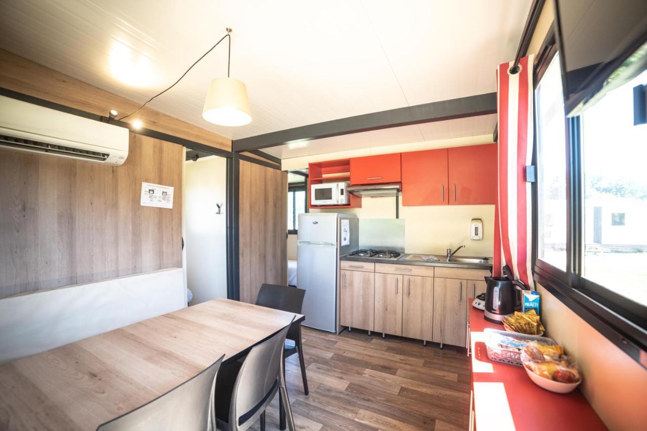 Camping Du Sevron Saint-Etienne-du-Bois  Екстериор снимка