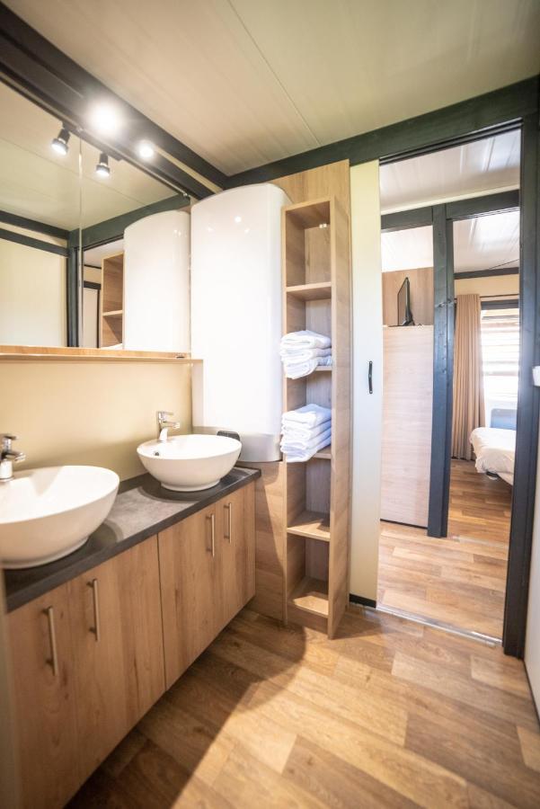 Camping Du Sevron Saint-Etienne-du-Bois  Екстериор снимка